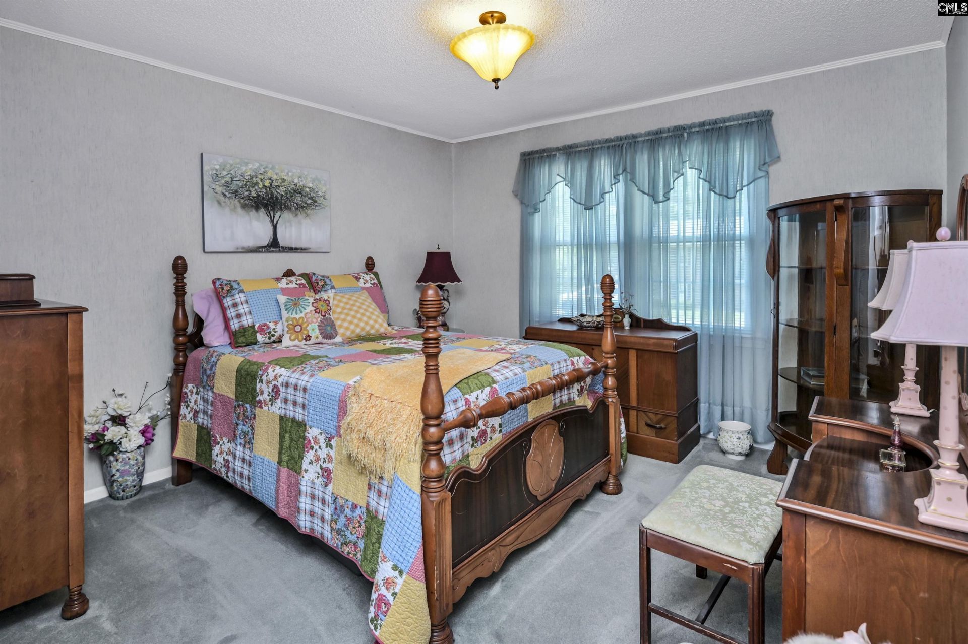 131 Charing Cross Road  Photo 17