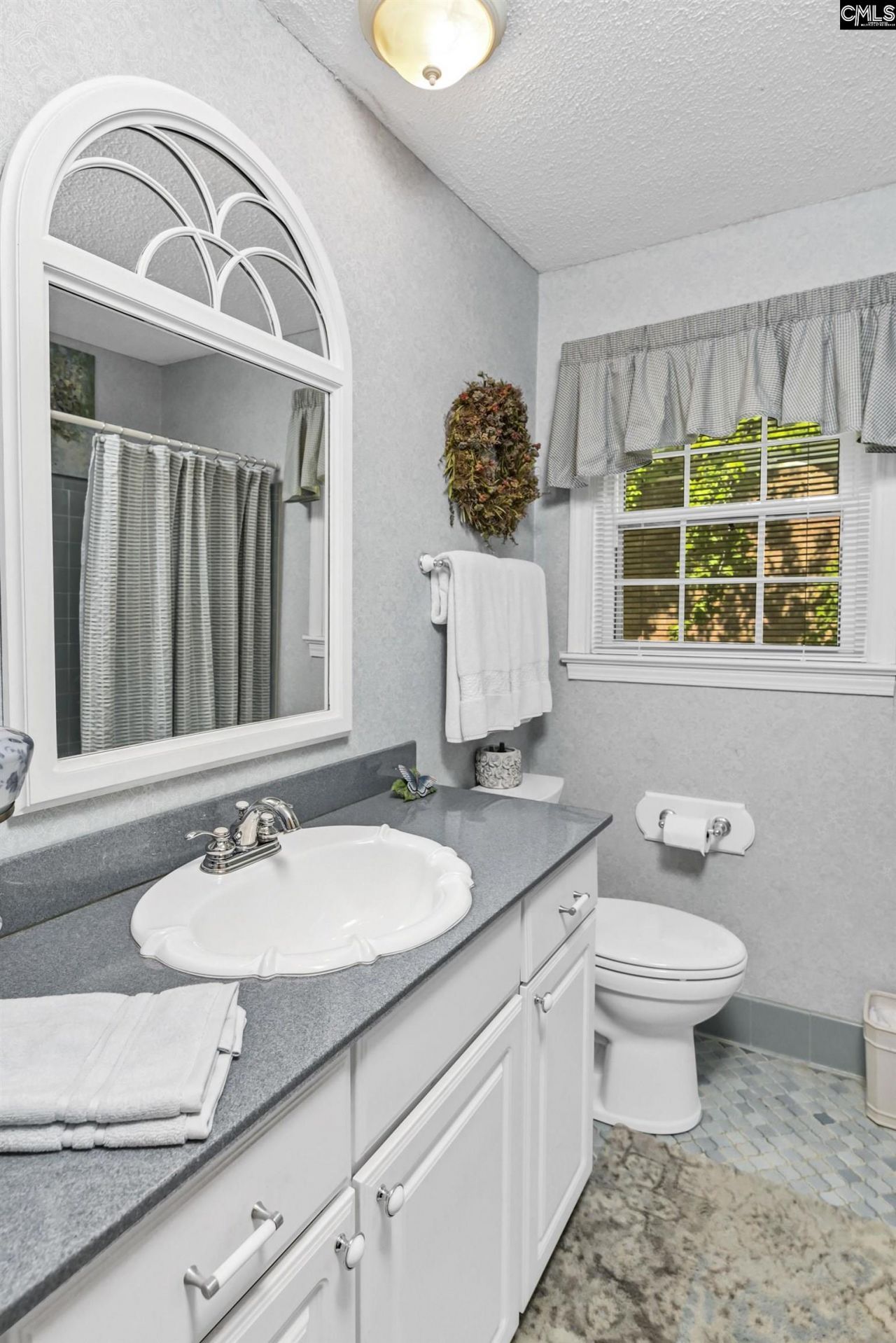 131 Charing Cross Road  Photo 18