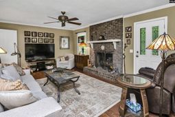 131 Charing Cross Road  photo 4