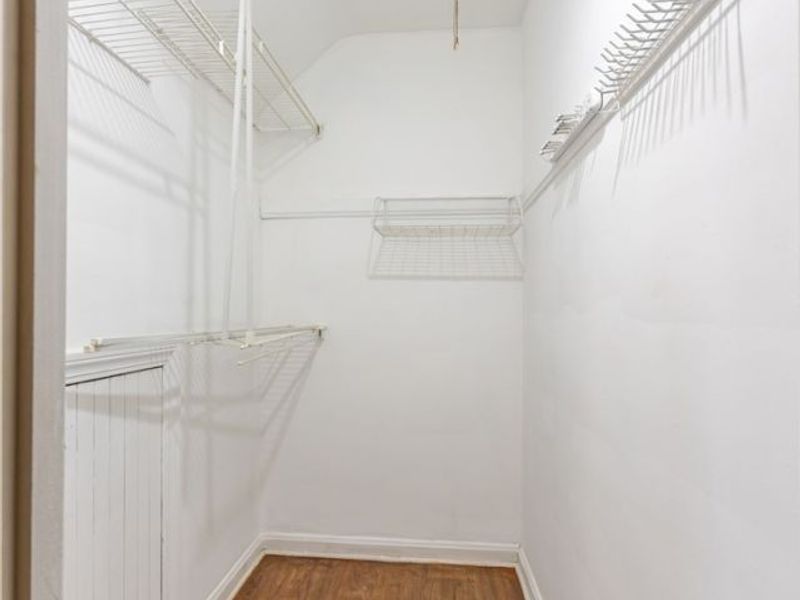 979 Oxford Road , Cleveland Heights, OH 44121 Photo 22