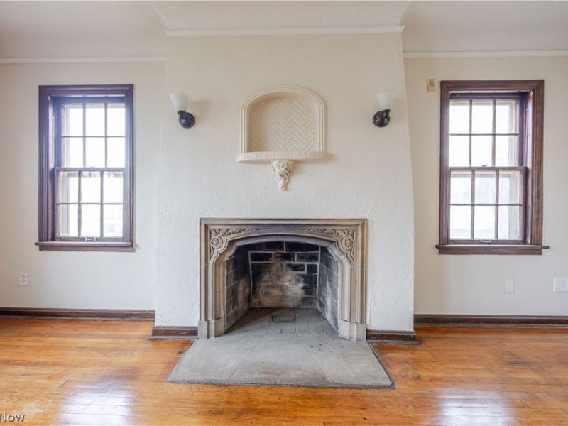 979 Oxford Road , Cleveland Heights, OH 44121 Photo 6