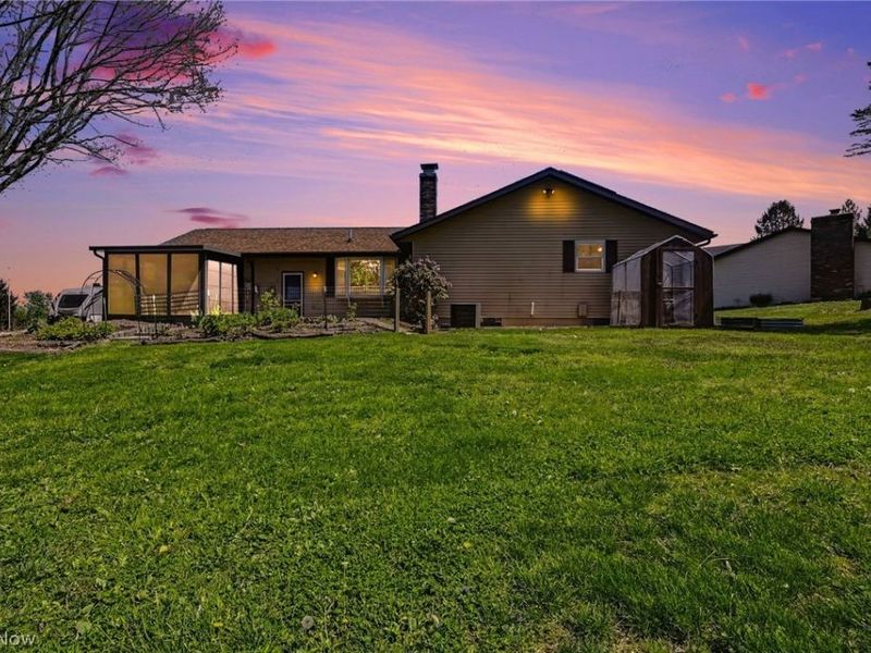 332 Kelly Circle , Zanesville, OH 43701 Photo 3