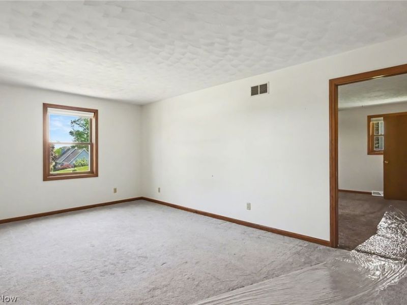 332 Kelly Circle , Zanesville, OH 43701 Photo 8