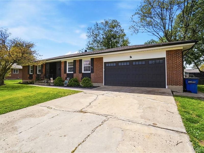 301 Arlington Road, Brookville, OH 45309 Photo 2