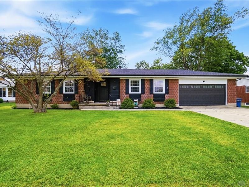 301 Arlington Road, Brookville, OH 45309 Photo 3