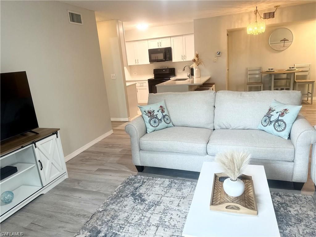 8940 Colonnades Ct E, Unit 725, Bonita Springs, FL 34135 Photo