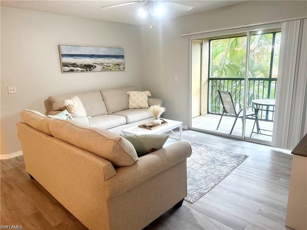 8940 Colonnades Ct E, Unit 725, Bonita Springs, FL 34135 Photo