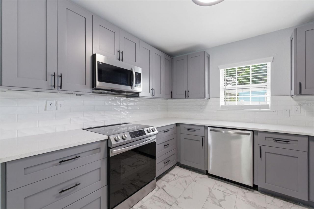 3230 51st Street N, Saint Petersburg, FL 33710 Photo