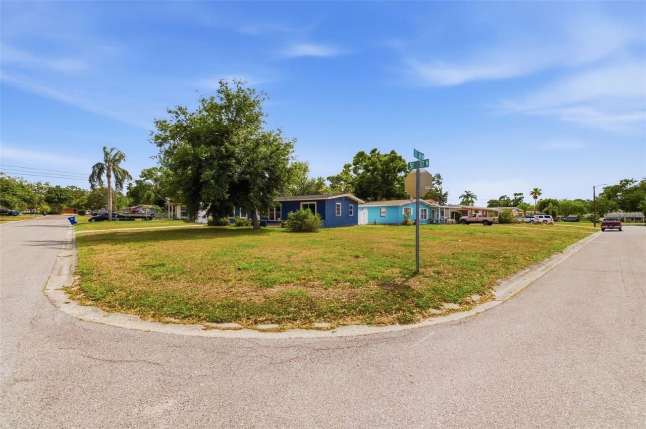 3230 51st Street N, Saint Petersburg, FL 33710 Photo