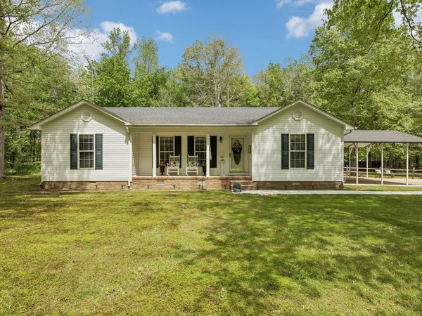 40 Lentz Rd , Summertown, TN 38483
