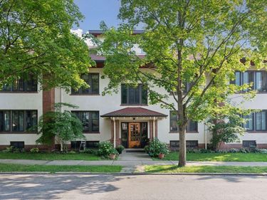 854 Linwood Avenue, Unit 201, Saint Paul, MN 55105