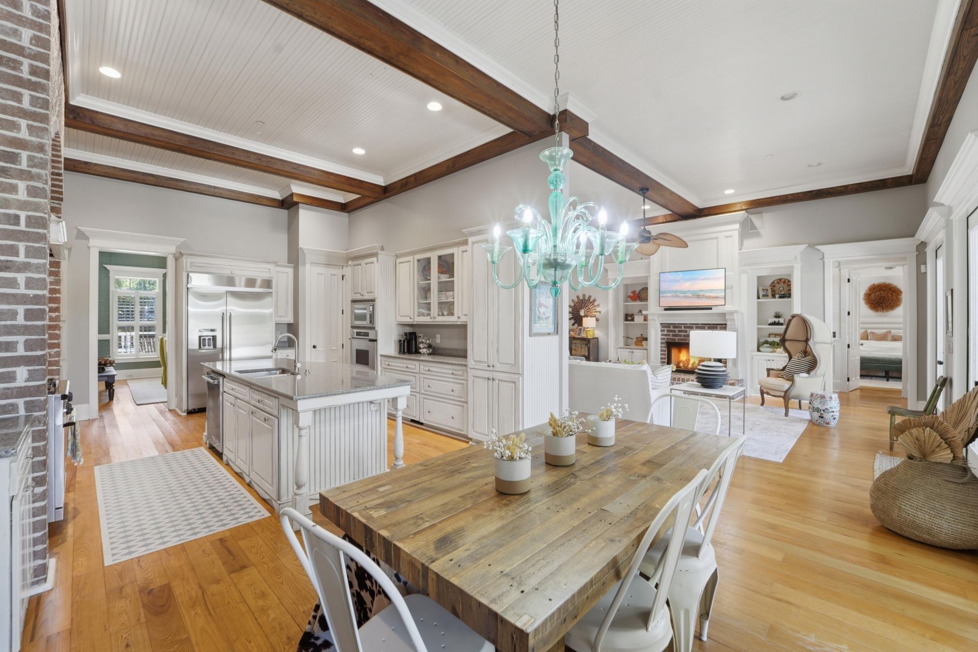 1833 Shell Ring Circle Photo 26