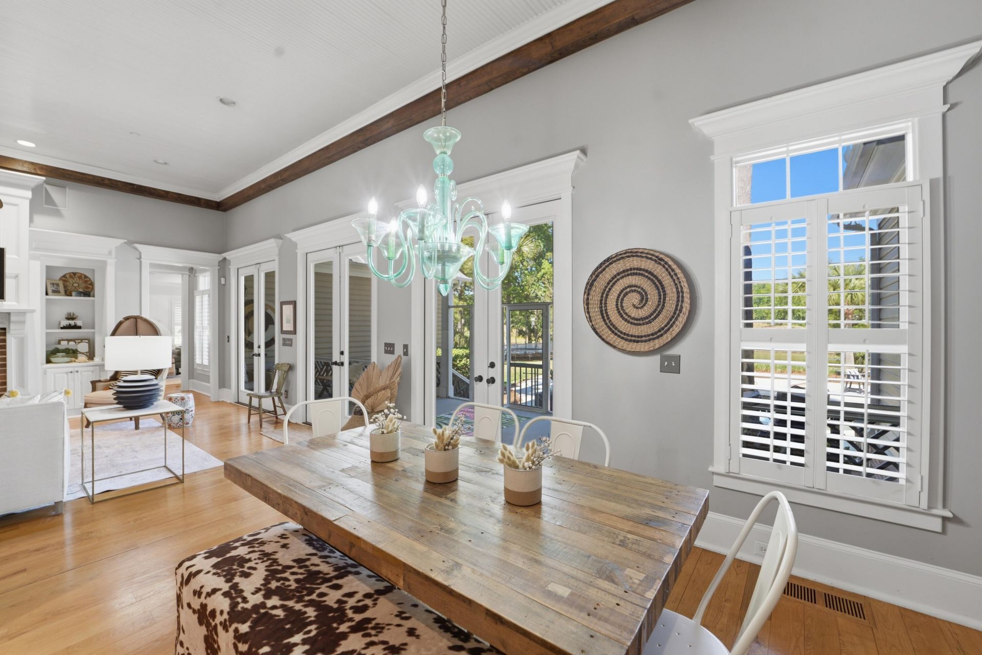 1833 Shell Ring Circle Photo 27