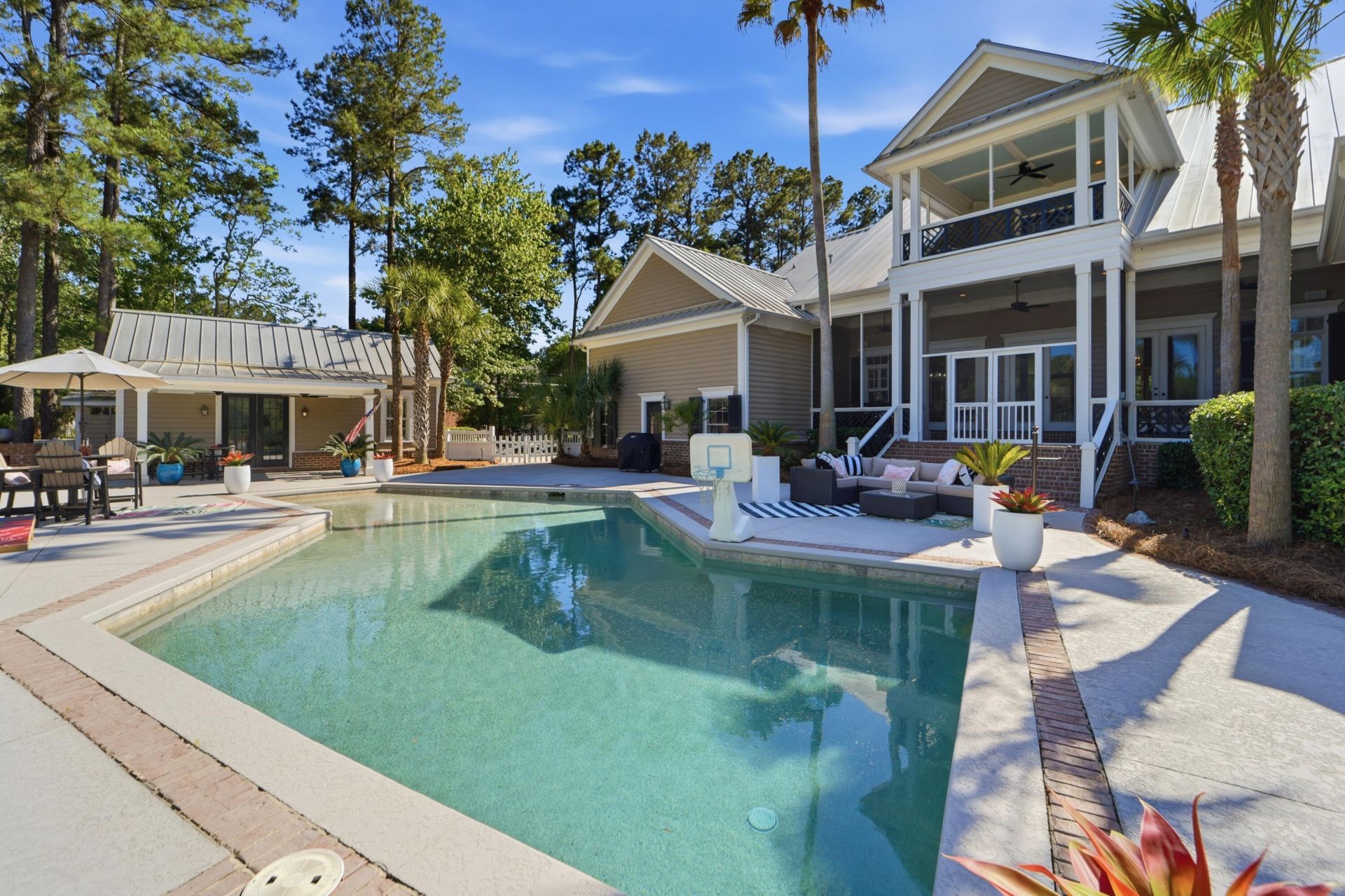 1833 Shell Ring Circle Photo 31