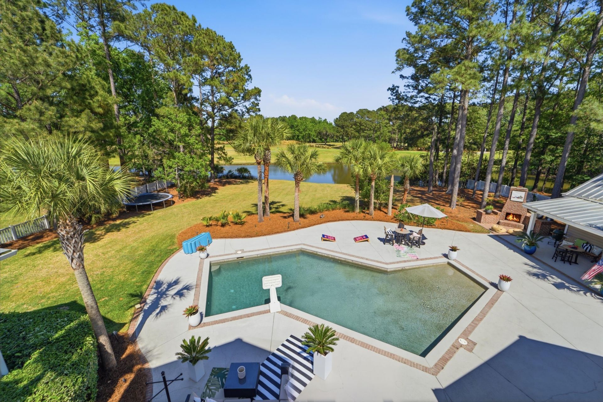 1833 Shell Ring Circle Photo 34