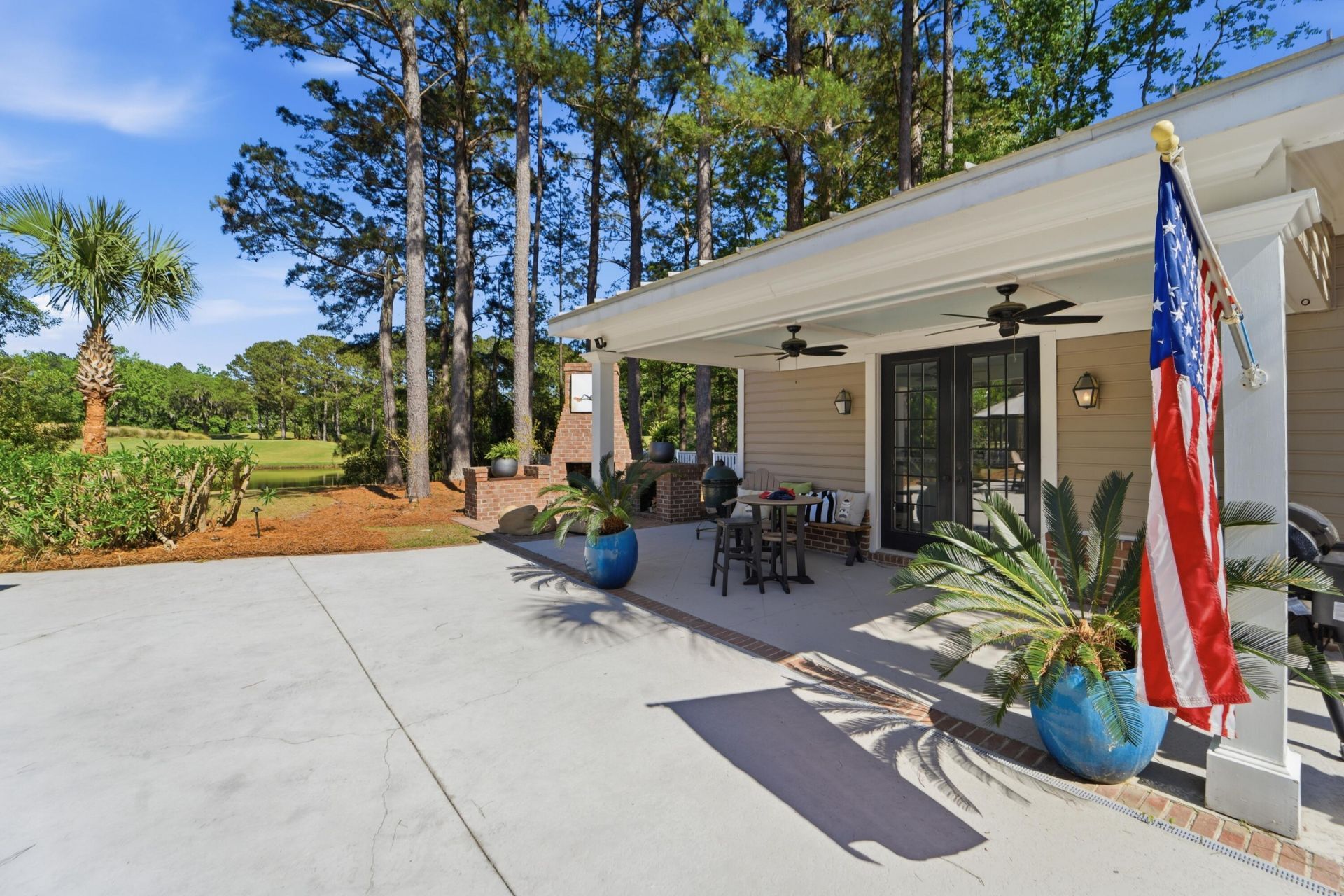 1833 Shell Ring Circle Photo 37