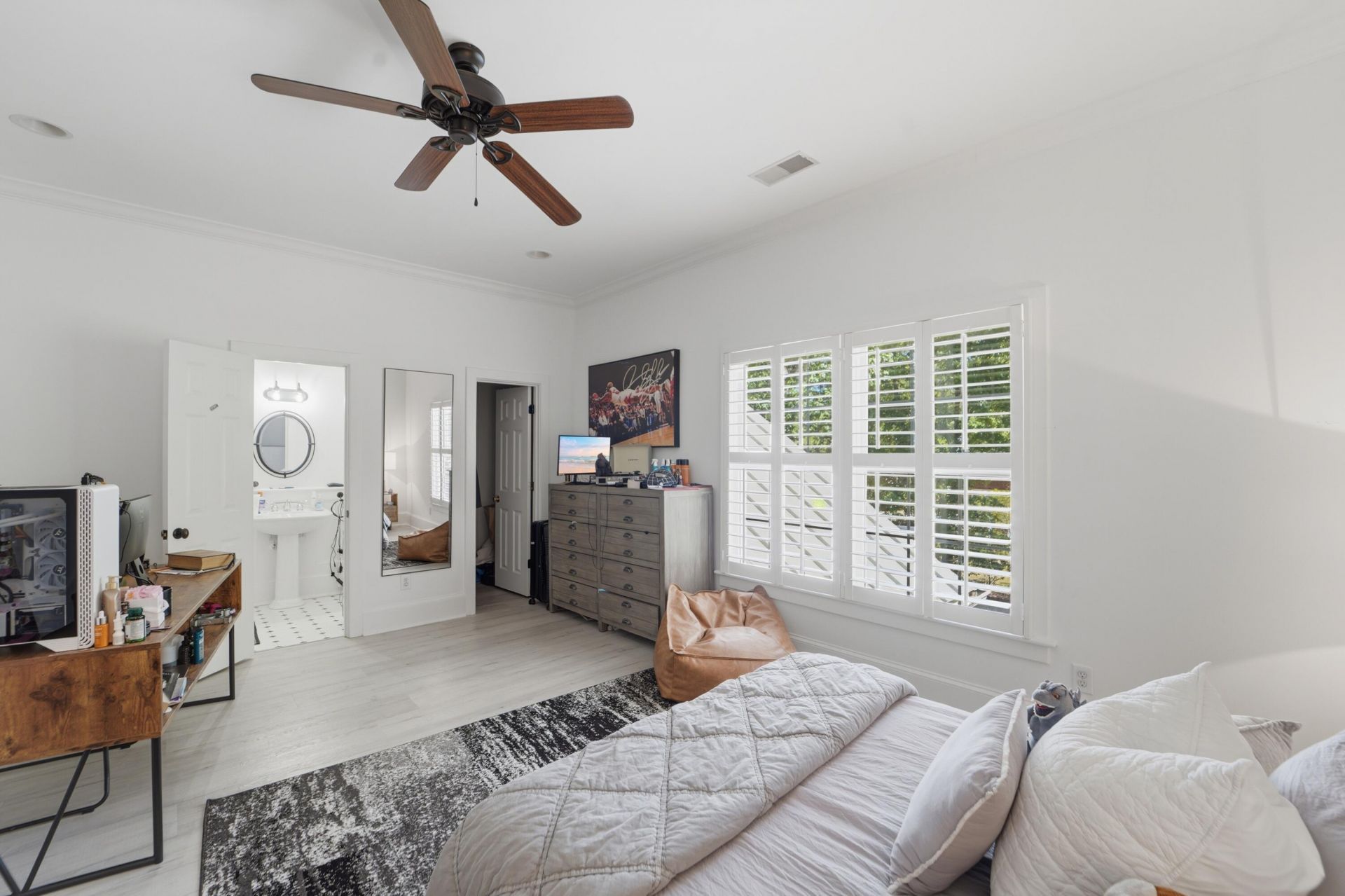 1833 Shell Ring Circle Photo 71