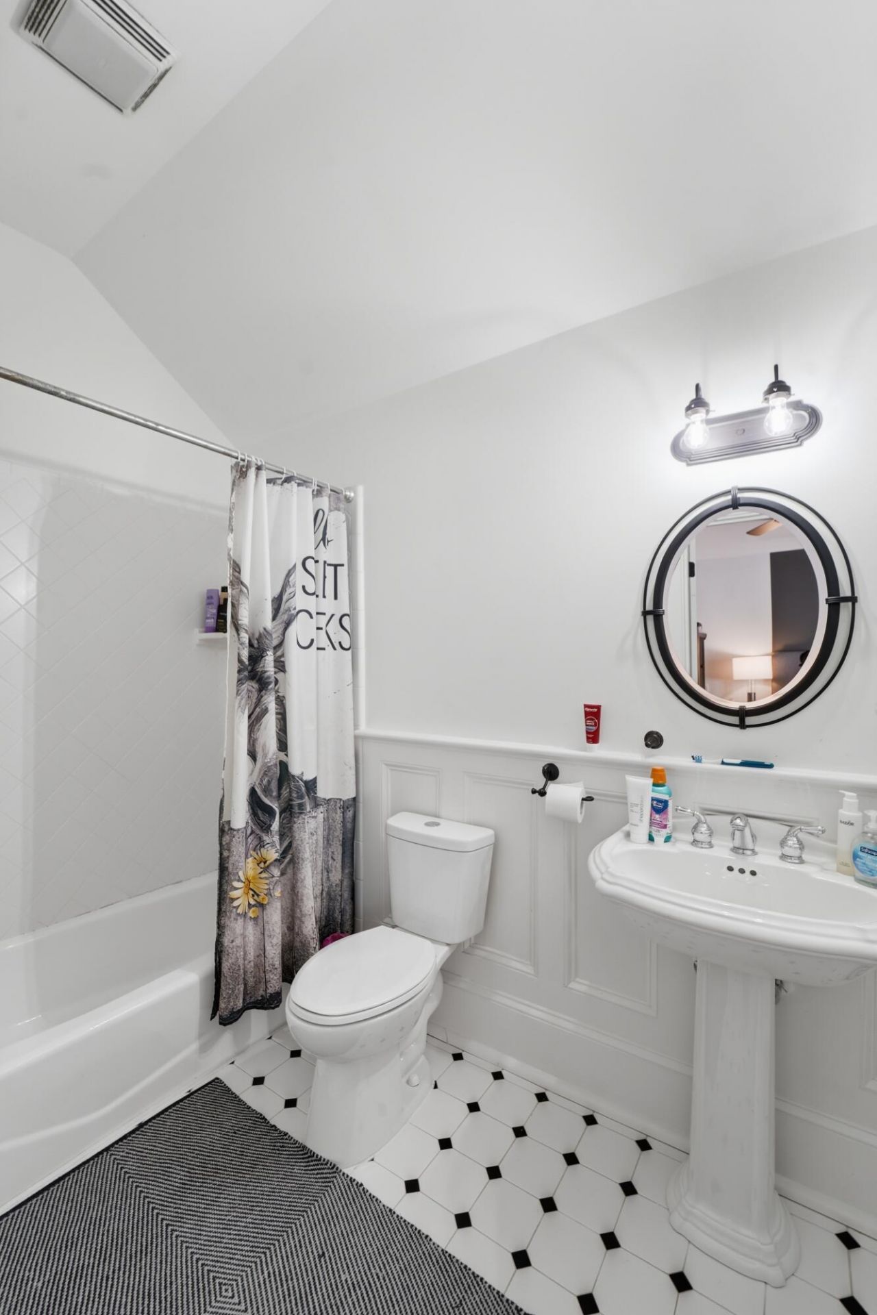 1833 Shell Ring Circle Photo 72