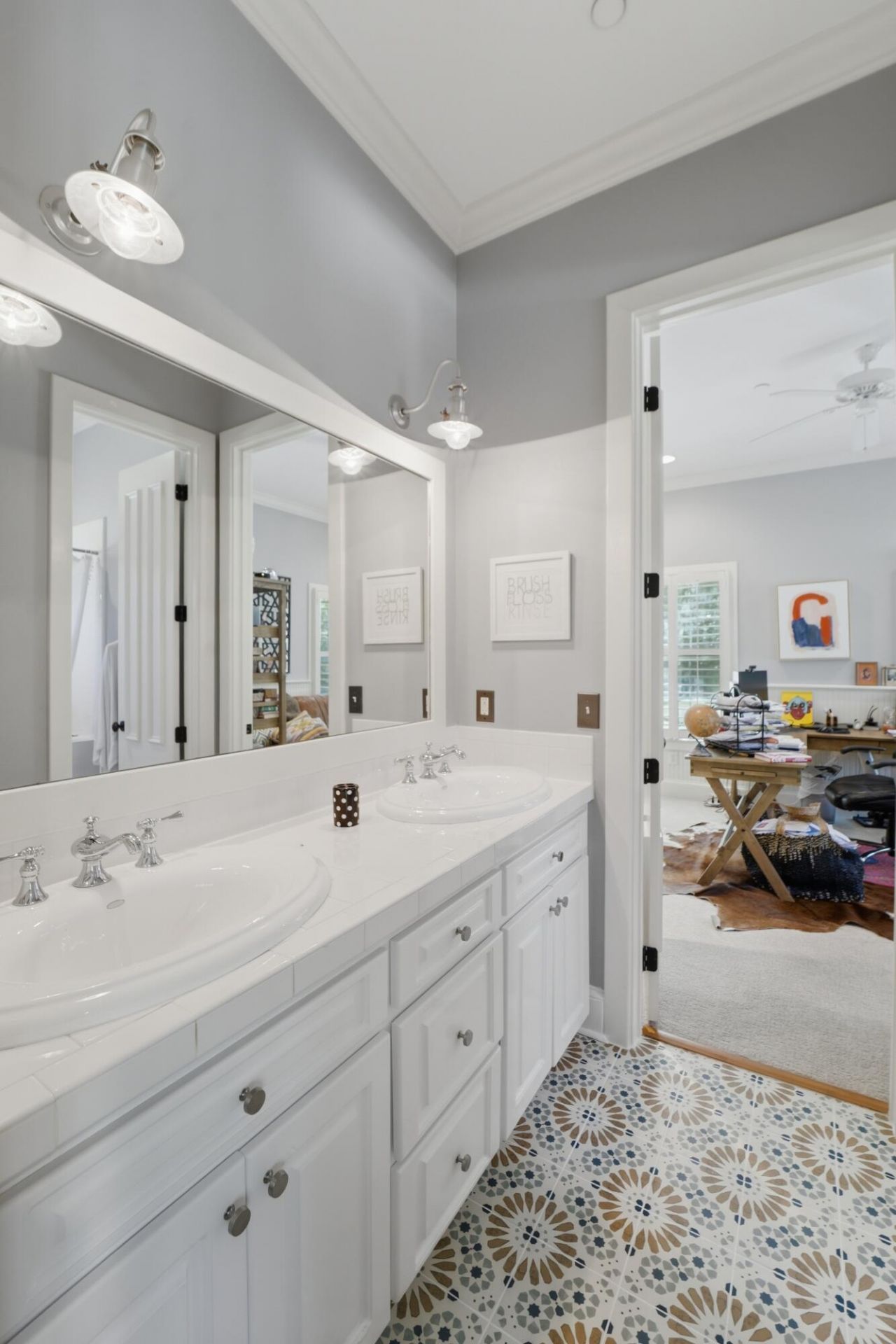 1833 Shell Ring Circle Photo 77