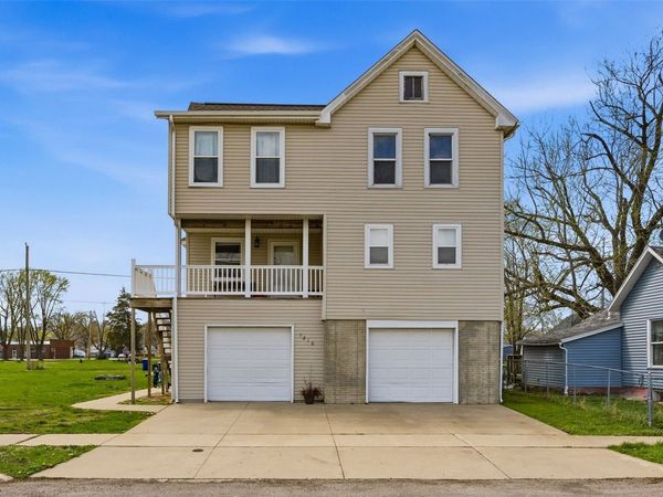 1216 5th Street NW, Cedar Rapids, IA 52405