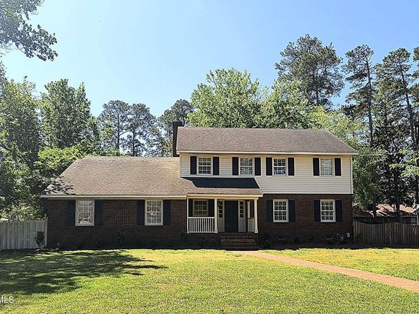 1910 York Street, Kinston, NC 28504