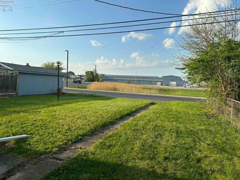 1327 Fifth Street, Sandusky, OH 44870 Photo 6