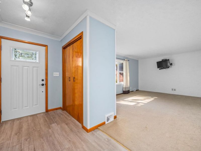 919 Fulton Street, Port Clinton, OH 43452 Photo 2