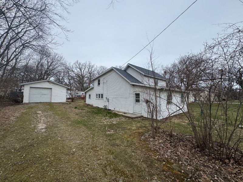 1778 NW Catawba Road, Port Clinton, OH 43452 Photo 3