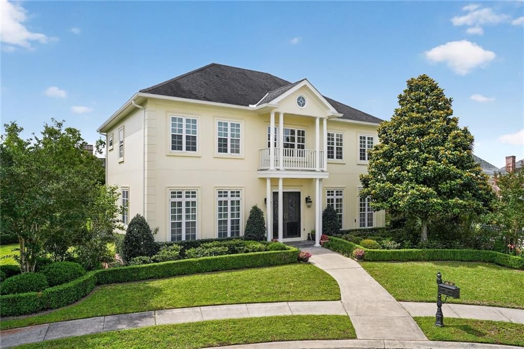 10 NEW BASIN Way , New Orleans, LA 70124