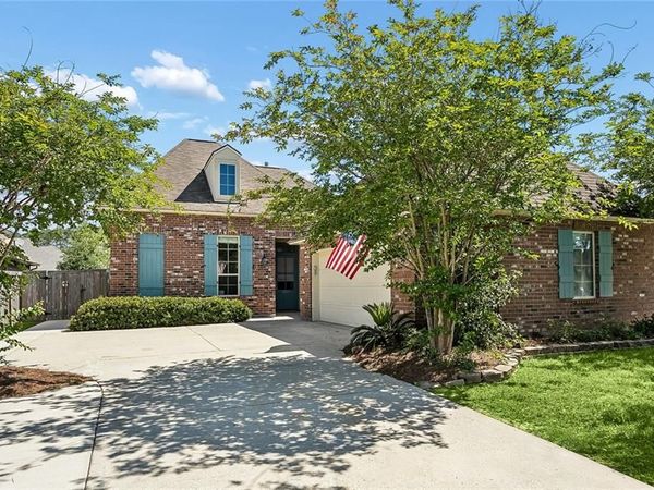 1253 DEER PARK Court , Madisonville, LA 70447