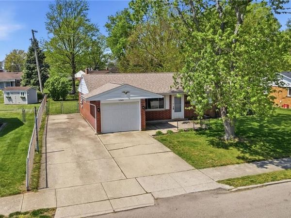 1040 Skylark Drive, Troy, OH 45373