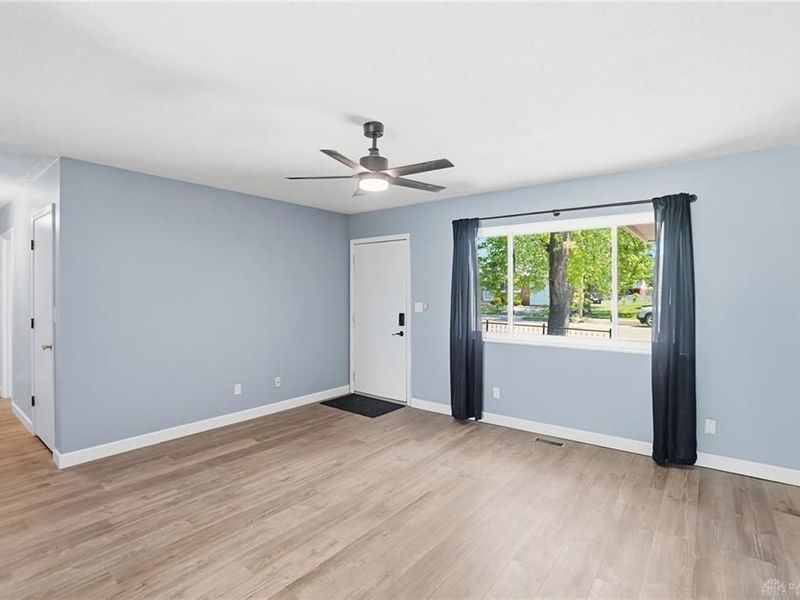 1040 Skylark Drive, Troy, OH 45373 Photo 10