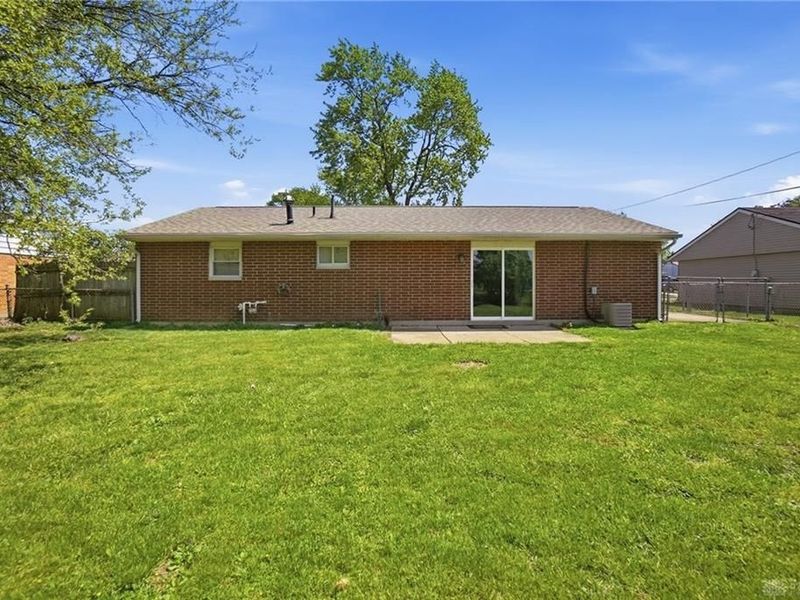 1040 Skylark Drive, Troy, OH 45373 Photo 27