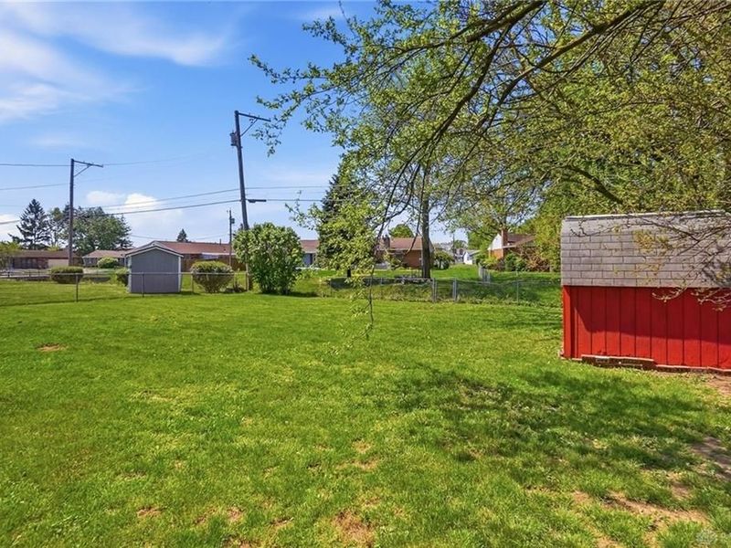 1040 Skylark Drive, Troy, OH 45373 Photo 29