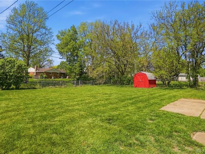 1040 Skylark Drive, Troy, OH 45373 Photo 30