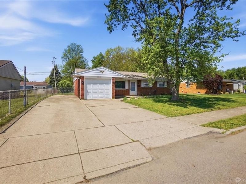 1040 Skylark Drive, Troy, OH 45373 Photo 5