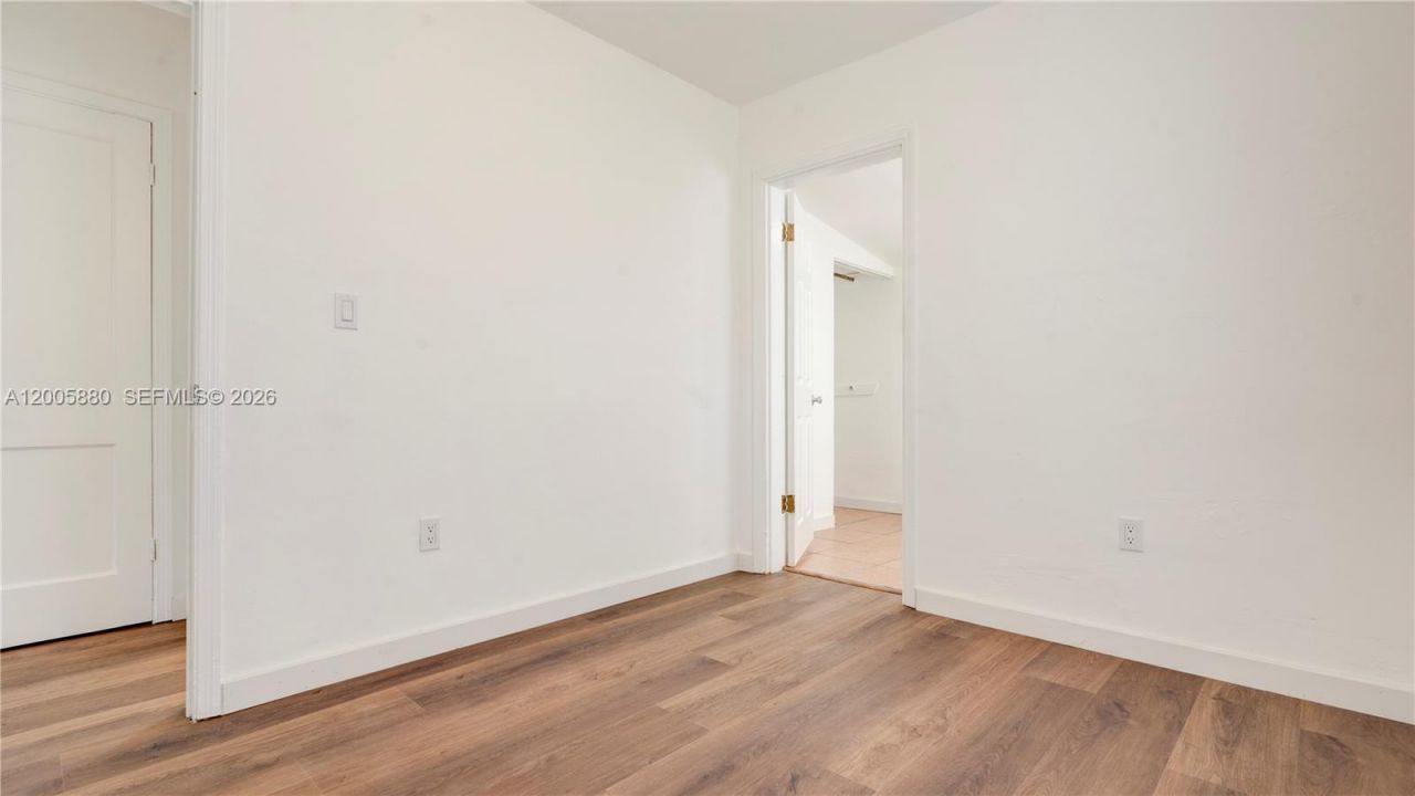 1085 NE 128th St, Unit FRONT, North Miami, FL 33161 Photo