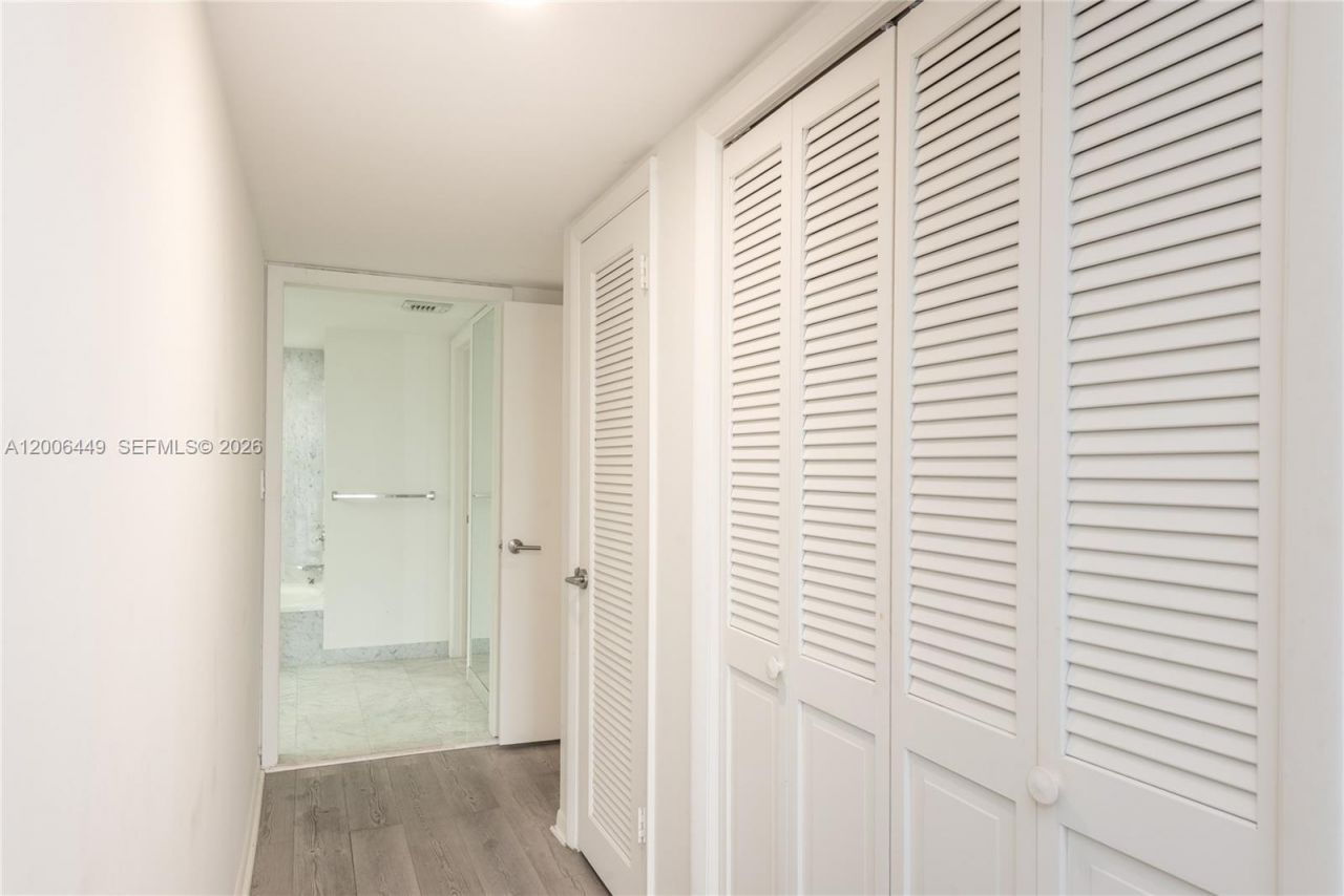 600 Grapetree Dr , Unit 8FS, Key Biscayne, FL 33149 Photo