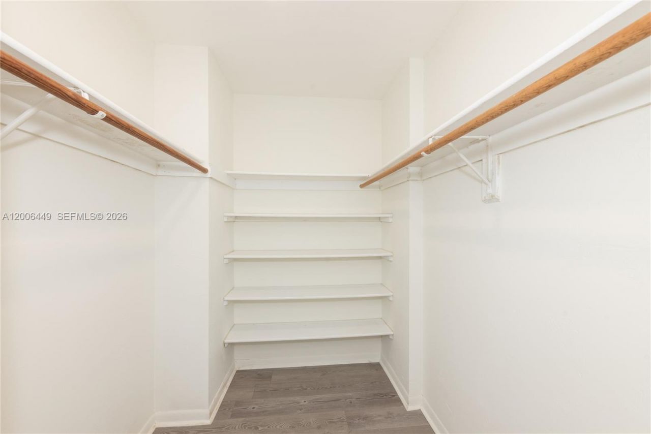 600 Grapetree Dr , Unit 8FS, Key Biscayne, FL 33149 Photo