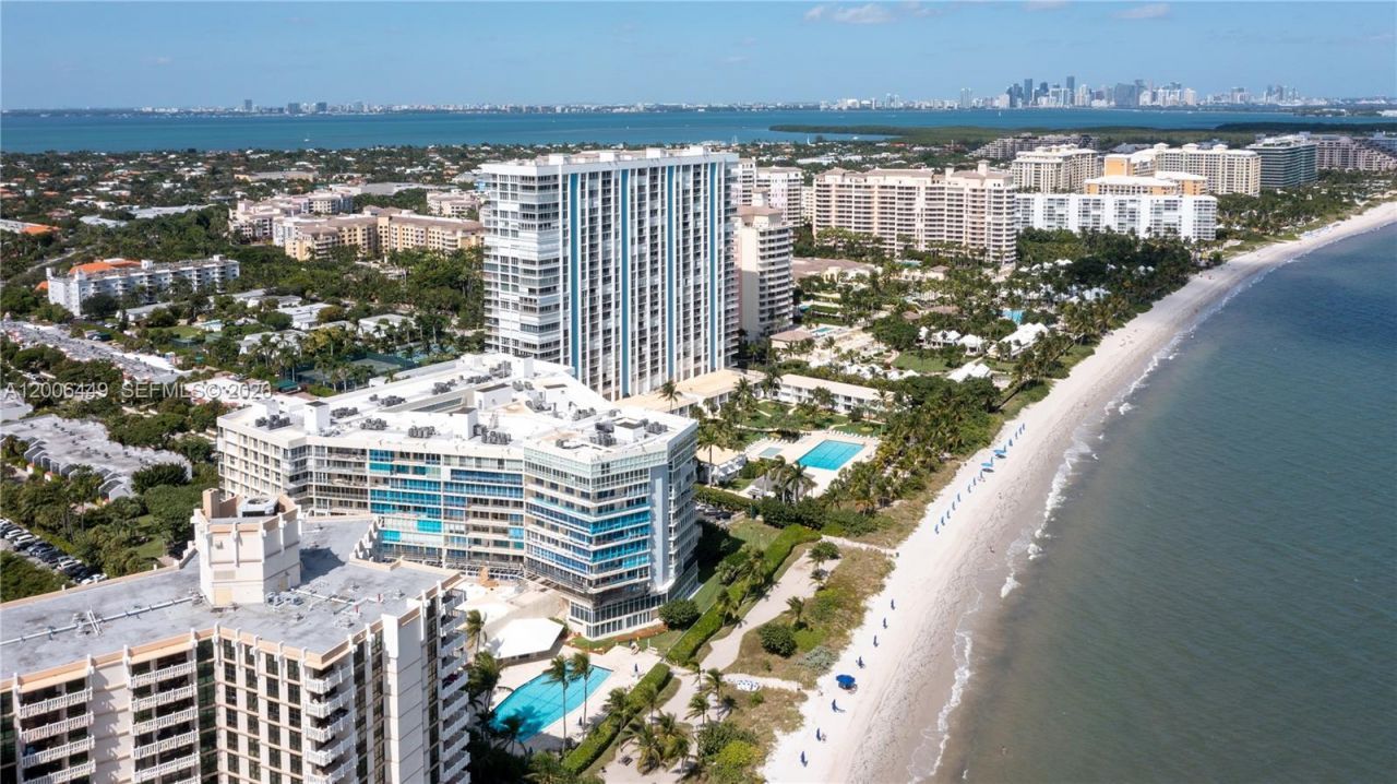 600 Grapetree Dr , Unit 8FS, Key Biscayne, FL 33149 Photo