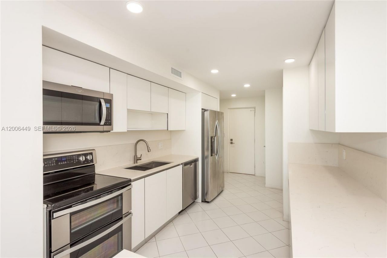 600 Grapetree Dr , Unit 8FS, Key Biscayne, FL 33149 Photo