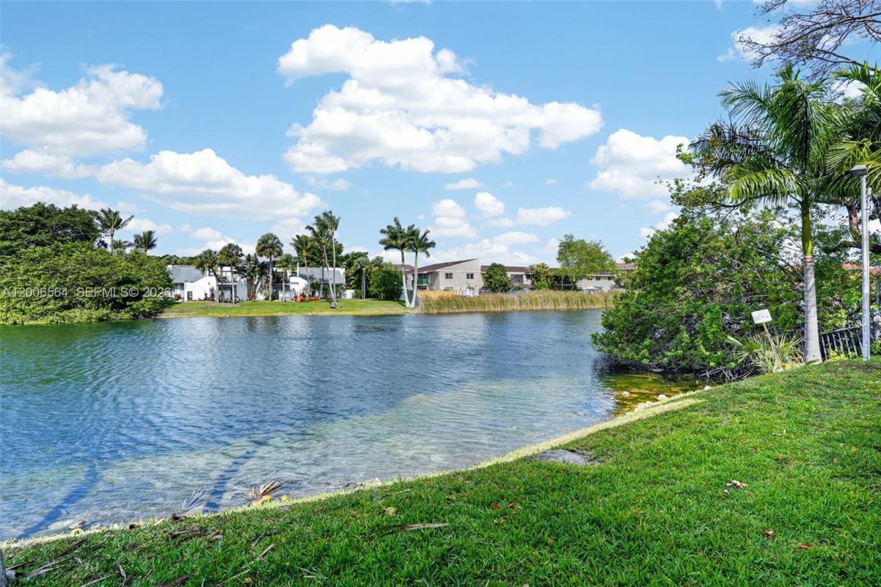 8330 SW 154th Ave, Unit 35, Miami, FL 33193 Photo