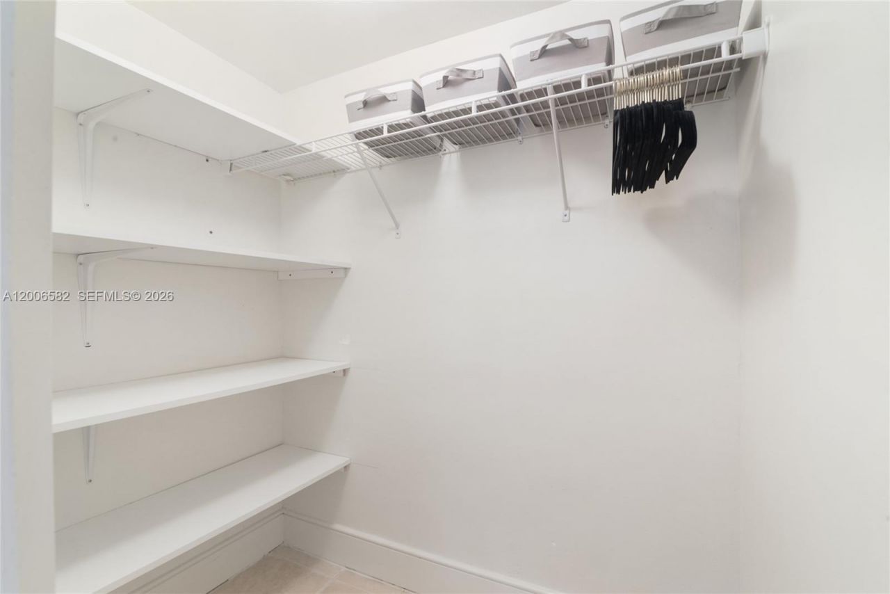 1142 99th St , Unit 24, Bay Harbor Islands, FL 33154 Photo