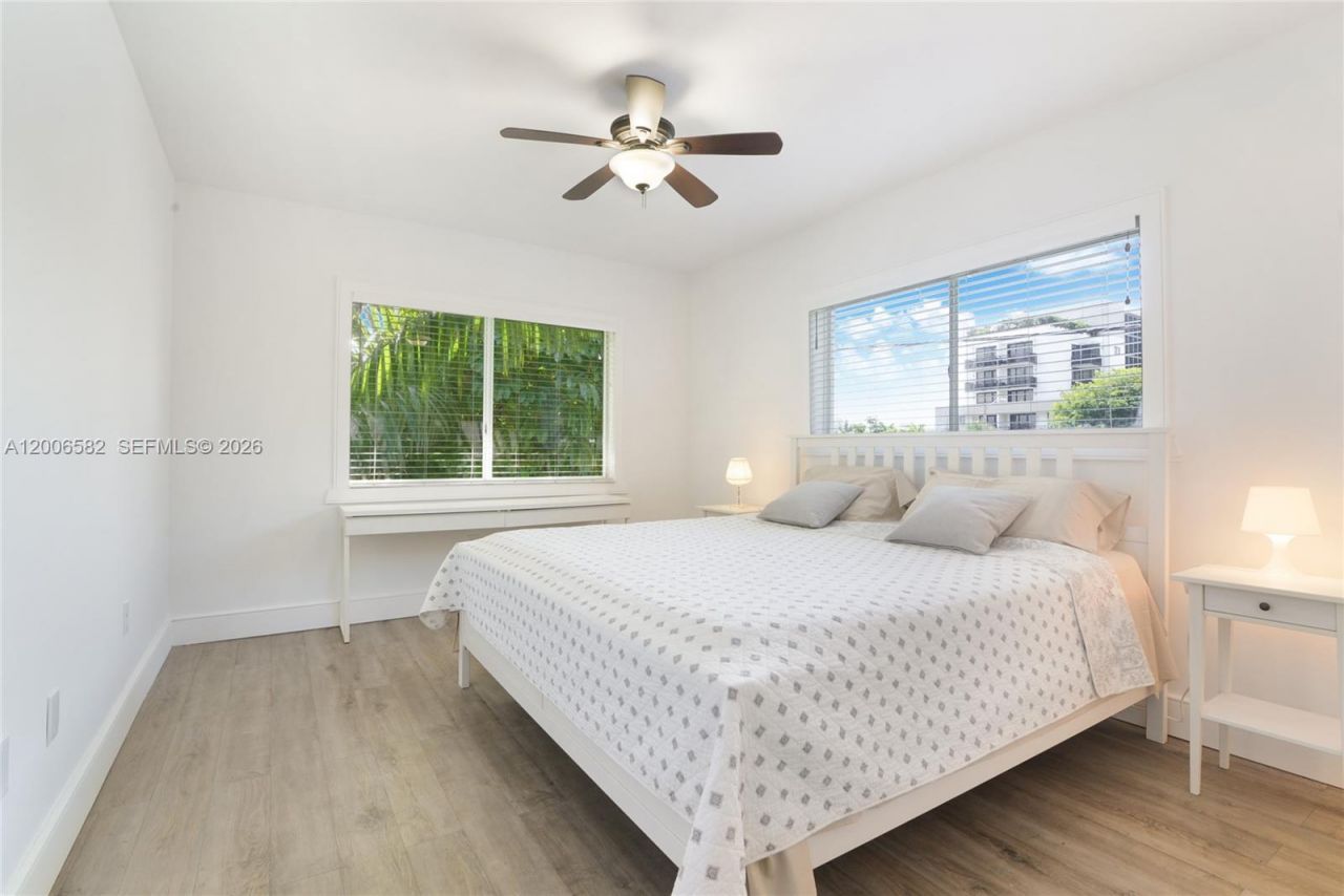 1142 99th St , Unit 24, Bay Harbor Islands, FL 33154 Photo