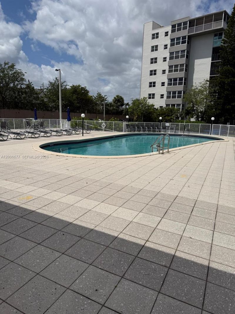 1175 NE Miami Gardens Dr, Unit 703, Miami, FL 33179 Photo