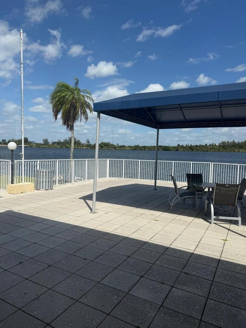 1175 NE Miami Gardens Dr, Unit 703, Miami, FL 33179 Photo