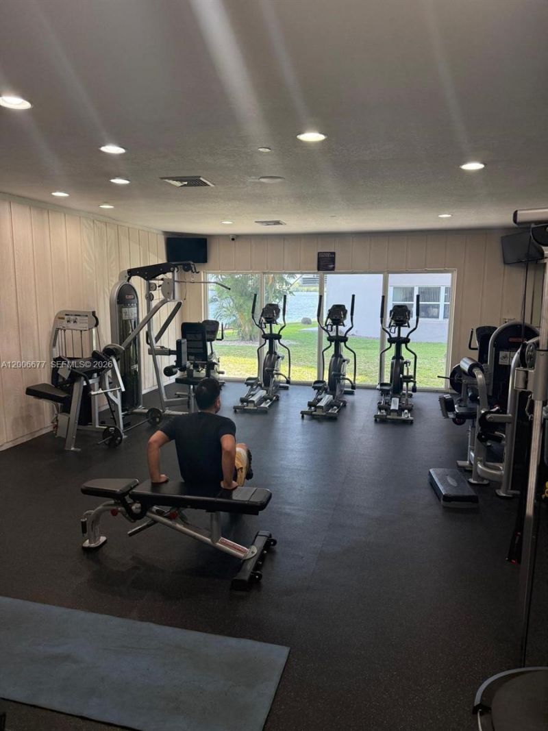 1175 NE Miami Gardens Dr, Unit 703, Miami, FL 33179 Photo