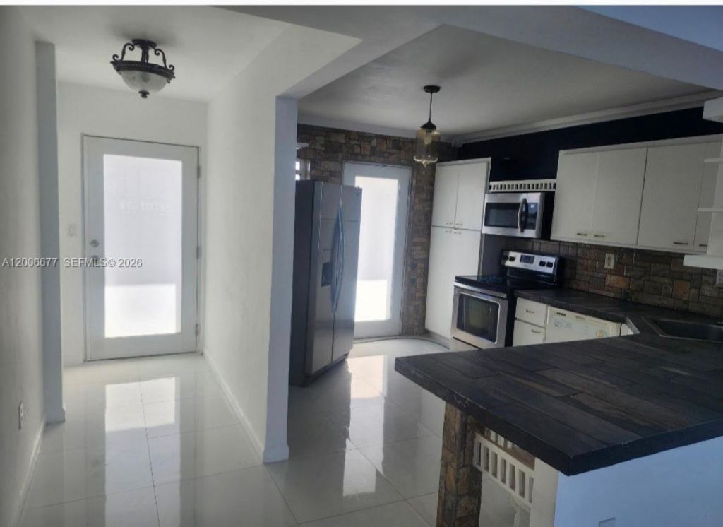 1175 NE Miami Gardens Dr, Unit 703, Miami, FL 33179 Photo