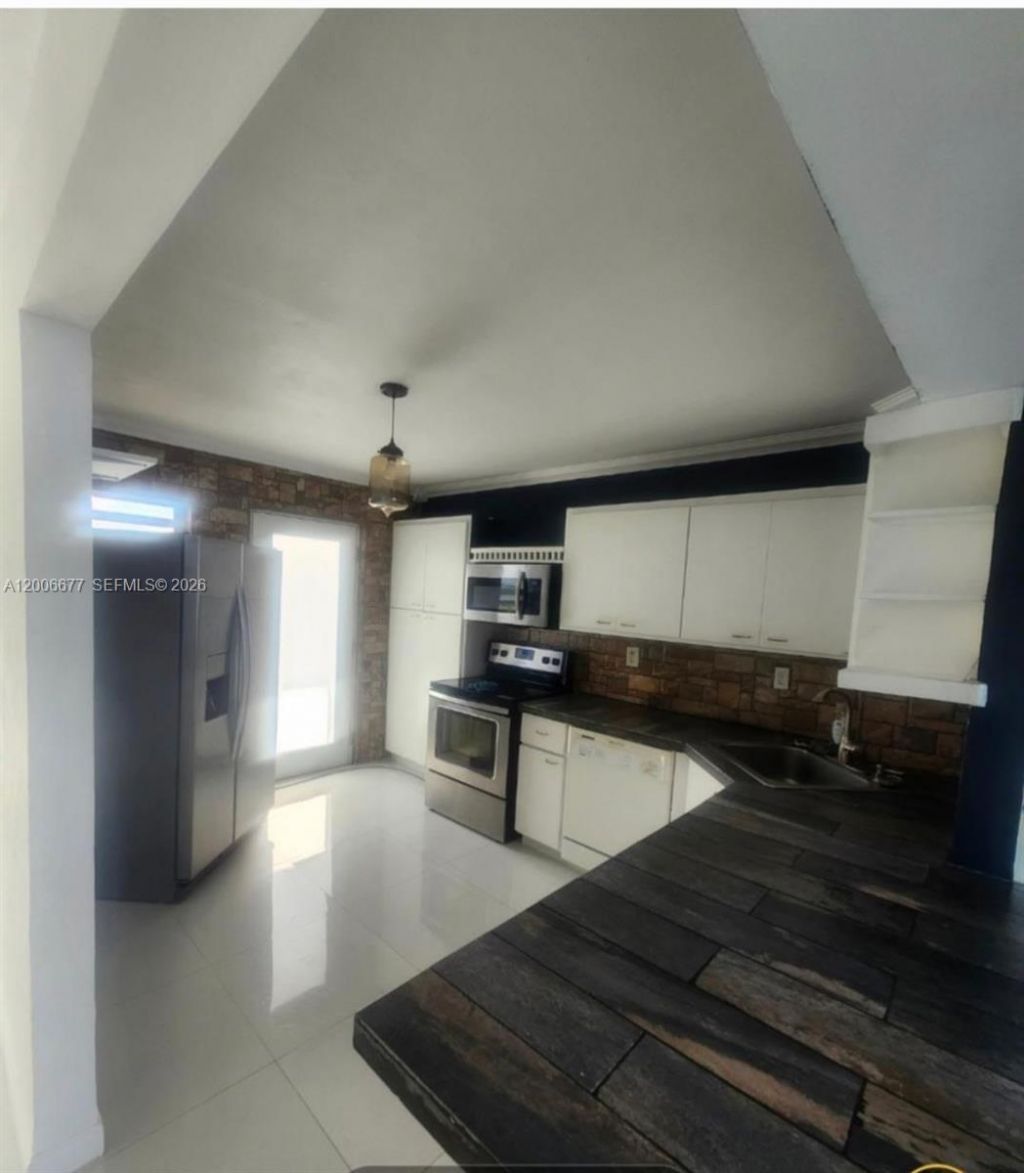 1175 NE Miami Gardens Dr, Unit 703, Miami, FL 33179 Photo