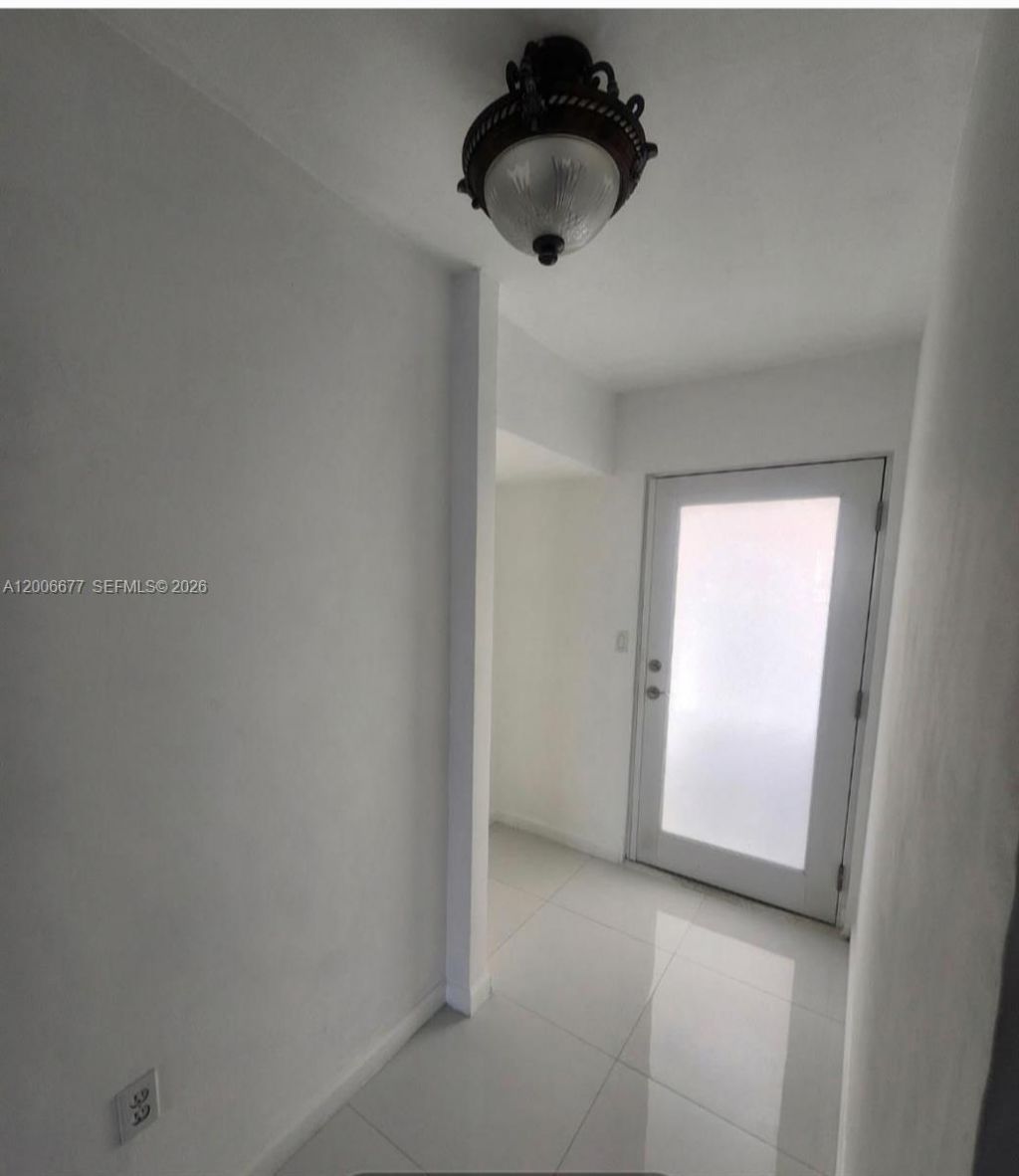 1175 NE Miami Gardens Dr, Unit 703, Miami, FL 33179 Photo